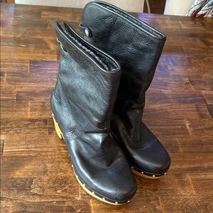 UGG Black Leather Women's Mules with Wooden Sole